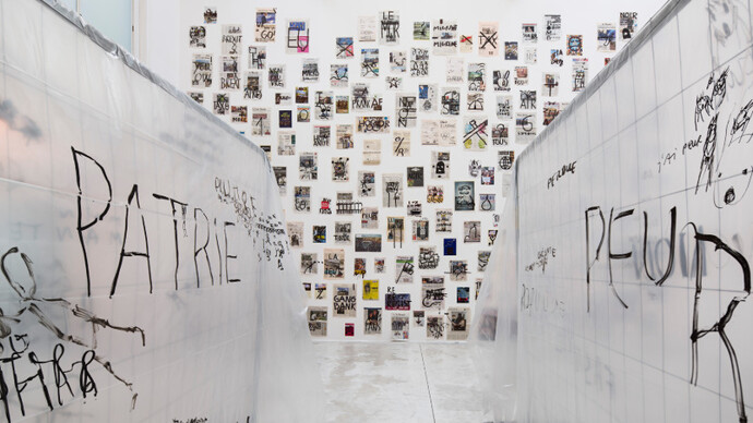 Dan Perjovschi. Courtesy of Michel Rein