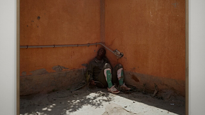 All images: Luc Delahaye, installation view, Courtesy of the artist and Galerie Nathalie Obadia, Paris/Bruxelles