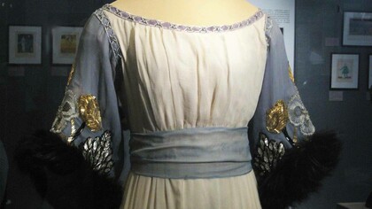 Abito di Paul Poiret, mostra al Cremlino di Mosca, Russia, 2011