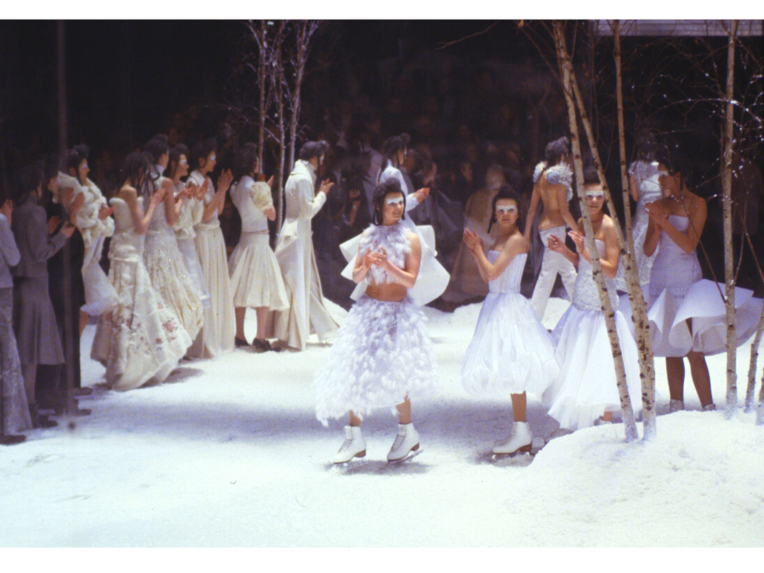 Alexander McQueen, AutumnWinter 1999, Niall McInerney, Photographer. © Bloomsbury Publishing Plc