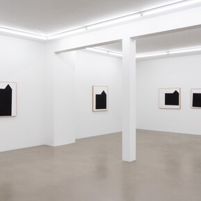 Horst Antes, Keine paare, keine gruppen, exhibition view. Courtesy of Meyer Riegger