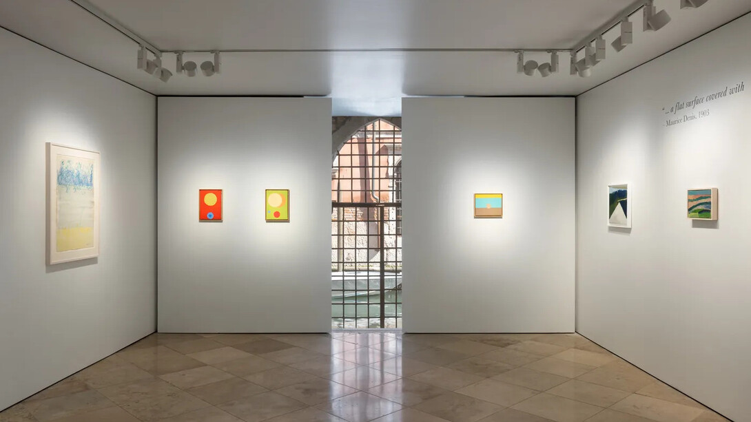 Various artists, Looking outwards to look inwards, exhibition view. Courtesy of Victoria Miro