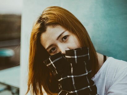  La vergüenza se utiliza en muchas culturas como un sistema conductual y psicológico de control