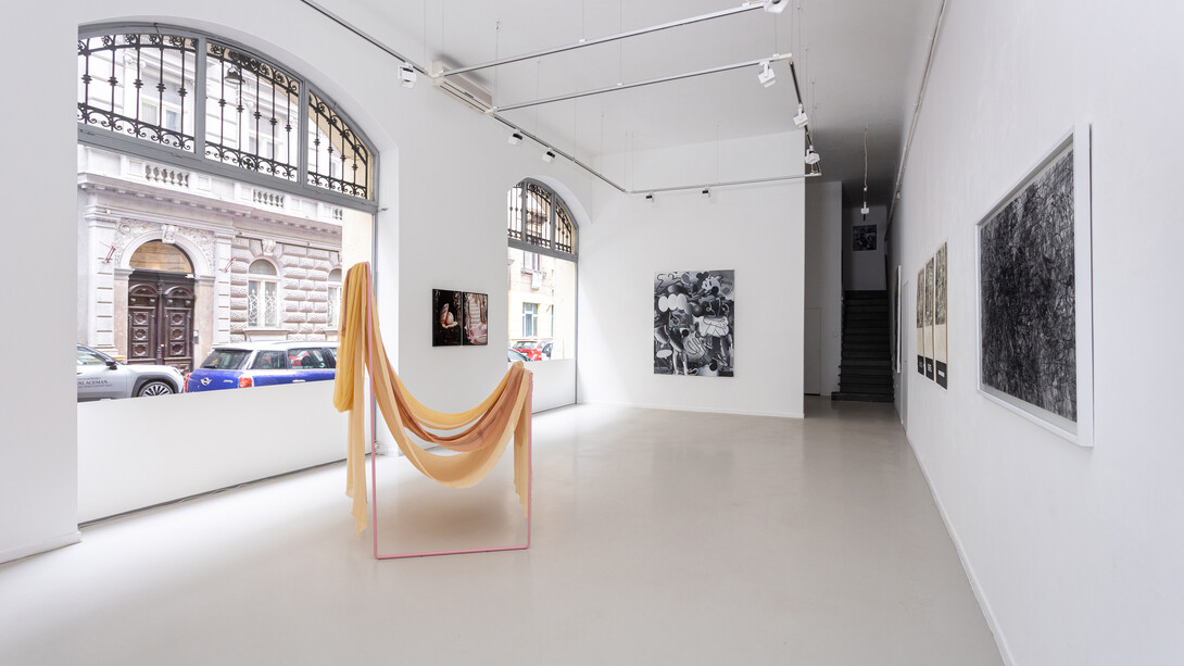Various artists, Fragments of slowness, exhibition view. Courtesy of Erika Deák Gallery
