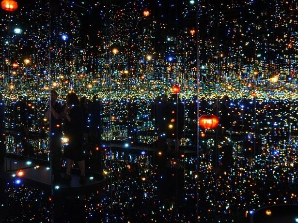 Yayoi Kusama, Infinity Mirror Room, The Souls of Millions of Light Years Away (2013)