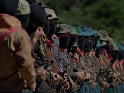 El EZLN busca la defensa de derechos colectivos e individuales que han sido negados históricamente a los pueblos indígenas mexicanos.