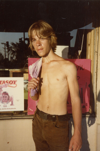 Doug Biggert
Hitchhiker Series, c.1970s
C-print
4 7/8 x 3 1/2 inches
Unique © Doug Biggert, courtesy George Adams Gallery
