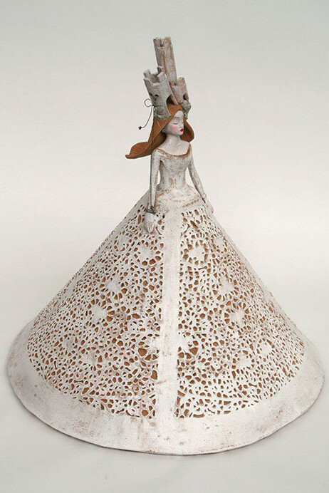 Susy Manzo, Susy Manzo, Non ti scordar di me, Scultura terracotta patinatura a freddo ferro, 40 x 50 cm