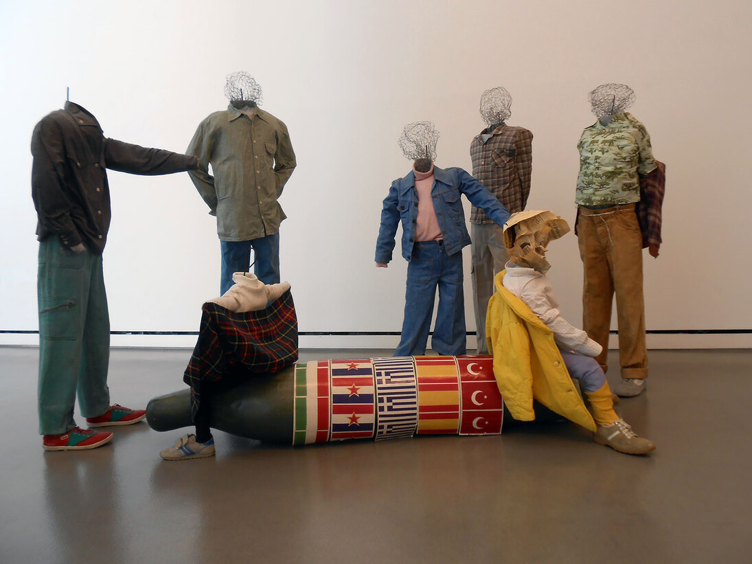 Vlassis Caniaris, What’s North, What’s South?, 1988, mixed media installation, dimensions variable, Courtesy of the Estate of the artist and Kalfayan Galleries, Athens – Thessaloniki