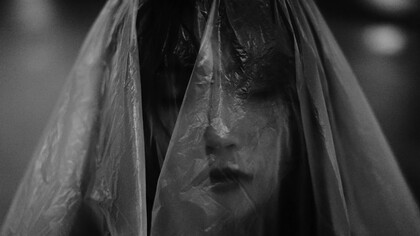 «Busca protección», me dijo