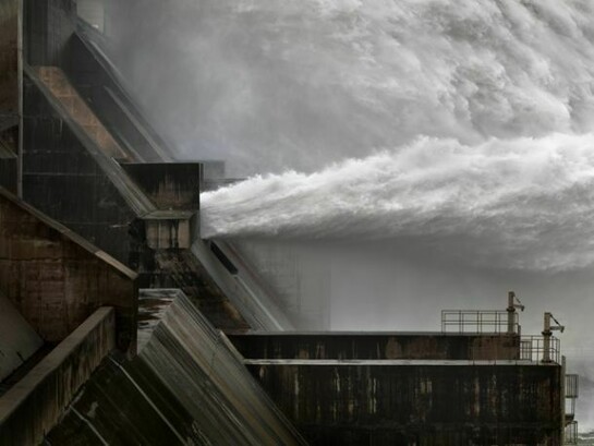 Edward Burtynsky, Xiaolangdi Dam #1, Yellow River, Henan Province, China, 2011 © Edward Burtynsky, courtesy of Flowers London