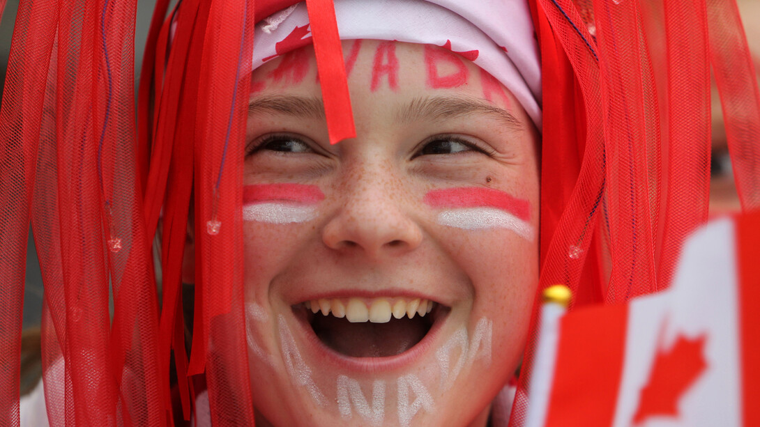 A young Canada fan
