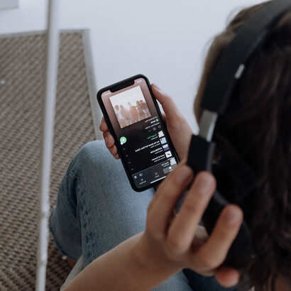 Os trabalhos alternativos representam a diversidade e a riqueza da música brasileira, e sua contribuição para o cenário musical é fundamental para a evolução e renovação da indústria