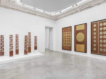 Robert Indiana, Alchemy, exhibition view. Courtesy of Almine Rech Gallery