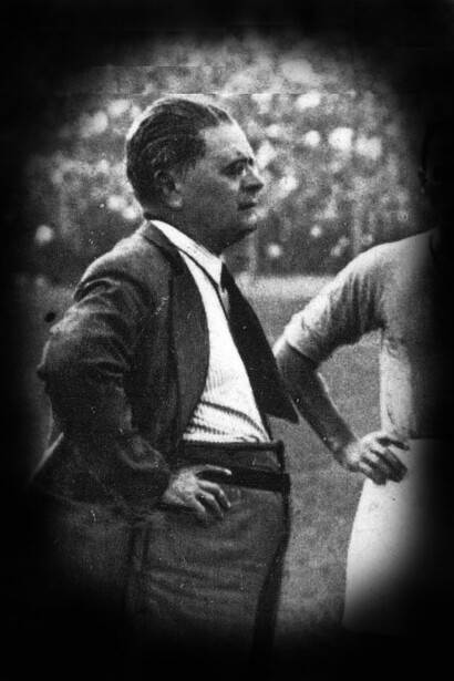 Vittorio Pozzo (1886-1968) Weltmeistertrainer Italien-1934 und Frankreich-1938. Bild: Vittorio Pozzo während des Endspiels (in der Halbzeitpause) am 10. Juni 1934 in Rom gegen die Tschechoslowakei