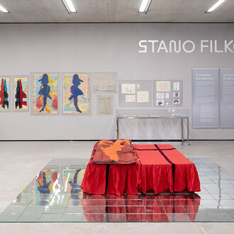 Stano Filko, 12 chakras of becoming, ausstellungsansicht. Mit freundlicher genehmigung des Museums der Moderne