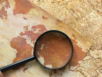 No ponto remoto do Pacífico Sul onde, em fins de 1778, se deu a morte violenta do oficial de marinha inglês James Cook