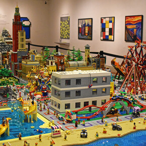 Think outside the brick: the creative art of LEGO®, exhibit view. Courtesy of the Columbus Museum of Art