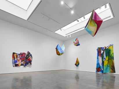 Sam Gilliam, Stitched, exhibition view. Courtesy of Pace Gallery