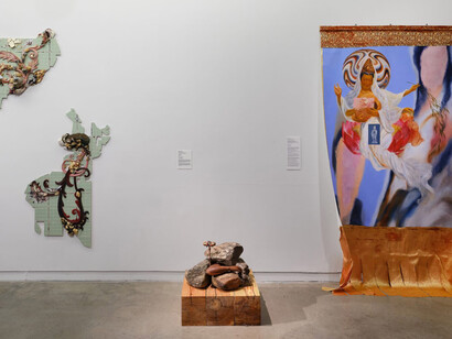 Various artists, The seventh AIM biennial. Forms of connection, exhibition view. Courtesy of the Bronx Museum