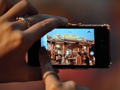 Tomando una foto de un templo