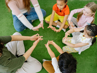 Occorre aiutare il bambino a trovare le parole per definire le emozioni che sta provando