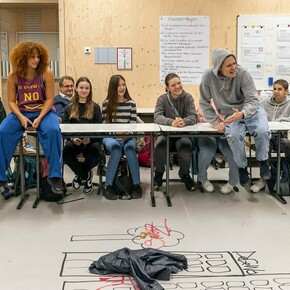 Sonne und beton. Mit freundlicher genehmigung des Deutschen Theaters