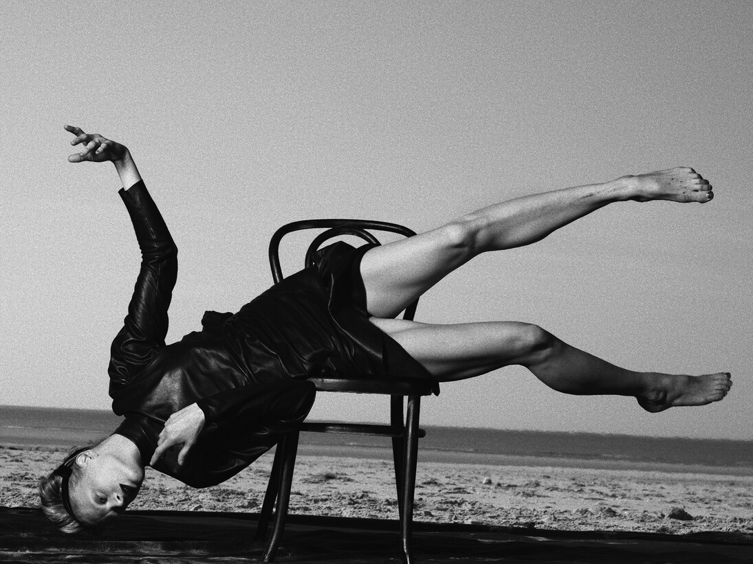 Kristen McMenamy, Le Touquet, France, 2009. © Peter Lindbergh. Courtesy Gagosian Gallery