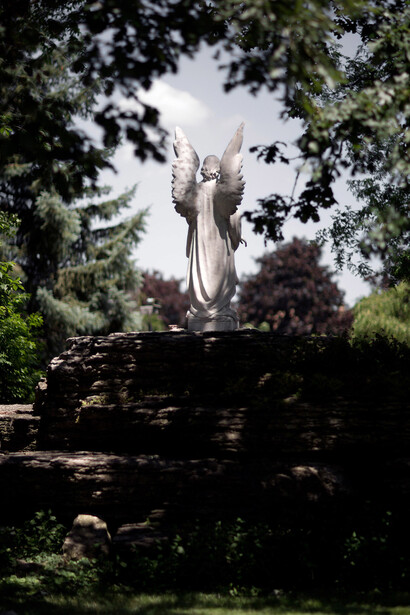 Paul Seawright, Angel, 2015, Pigment print – framed and unmounted, 144.9 x 109.2 cm, 57 x 43 in, image courtesy of the artist and Kerlin Gallery, Dublin