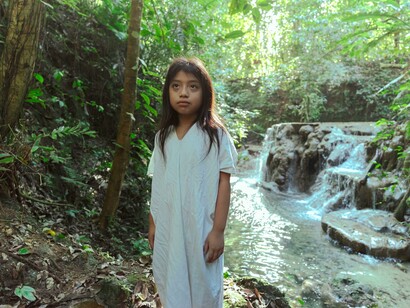 A glorificação dos "Descobrimentos" e do império ultramarino português enfrenta crescente rejeição entre os jovens, conscientes de sua insustentabilidade
