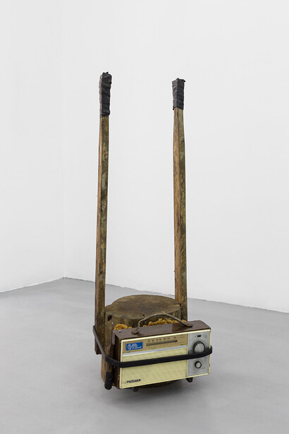 The Unbalanced Land. Courtesy of Galeria Madragoa