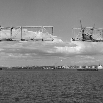 Te tūhononga o Waitematā bridging the Waitematā, piece in exhibition. Courtesy of MOTAT