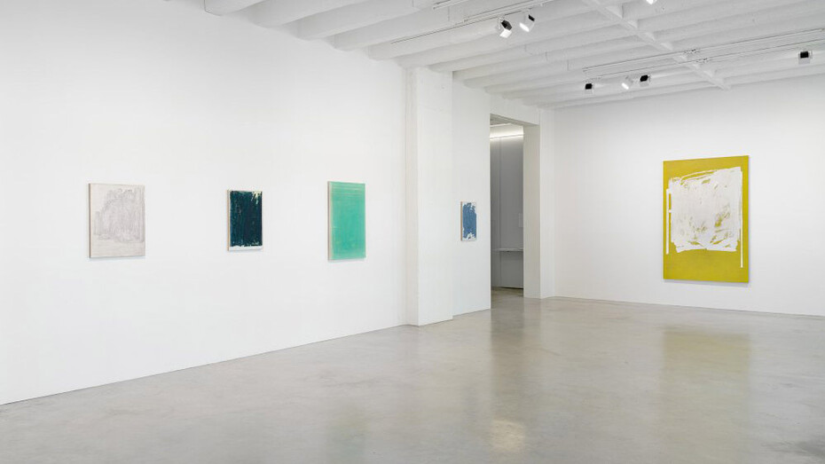 ohn Zurier, along – between, ausstellungsansicht. Mit freundlicher genehmigung des künstlers und der Galerie Nordenhake Berlin, Stockholm, Mexiko-Stadt