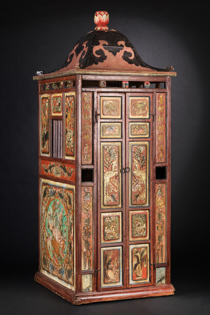Hakka wedding palanquin, 1905. Courtesy of Hong Kong Heritage Museum