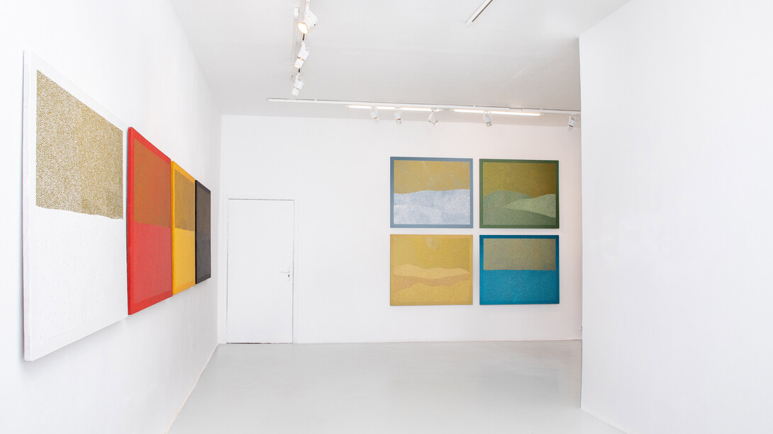 Welcome to Paradise, Under the Golden Skies. Courtesy of Galerie Iragui