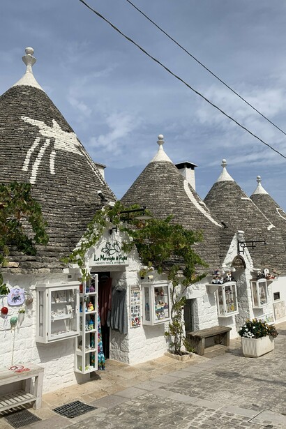 Shops in Alberobello, Italy 