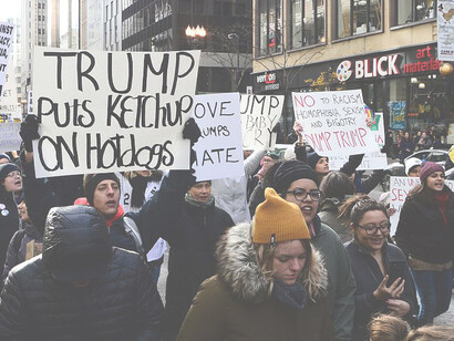  Protestdemonstration „Vom Federal Plaza zum Trump Tower” in Chicago am 19. November 2016