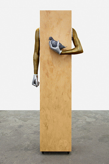 Aleksandra Domanovic, Partridge, 2016, Laser-gesintertes Polyamid, Polyurethan, Griffsympatischer Überzug, Aluminum, Kupfer und Kevlar-Kohlefaser, Corian und Schaum
Unikat. Courtesy Aishti Foundation,
Beirut, Libanon© Foto: die Künstlerin
Fotograf: Gunter Lepowski