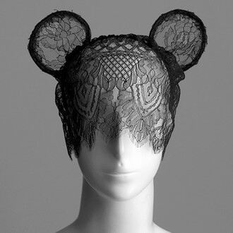 Maison Michel, Mascherina. Collezione Autunno/Inverno 2009-2010. Provenienza: Collezione privata Cecilia Matteucci Lavarini.