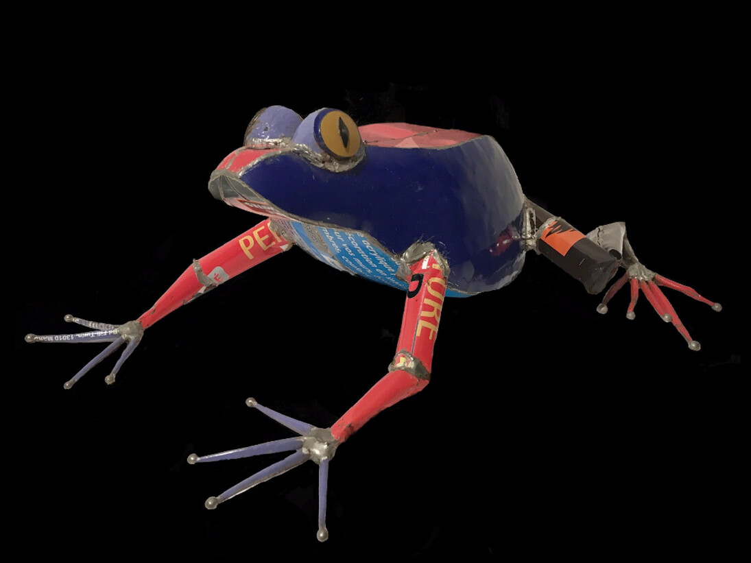 Peter Grieve, Dart Frog, 2014. Courtesy of Maddox Arts