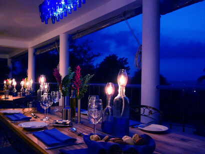 Sea food restaurant in downtown Jamaica