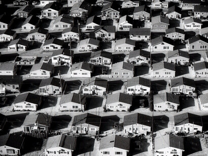 Peter Massini, Beach Repeat, 2016. Courtesy of The Lionheart Gallery