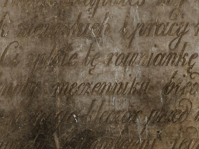 Para garantir que o tesouro pudesse ser recuperado caso algo acontecesse com ele, Beale redigiu três mensagens cifradas e as confiou a um estalajadeiro local chamado Robert Morriss. Beale entregou os papéis dentro de uma caixa trancada e disse que um amigo confiável enviaria a chave da cifra dentro de 10 anos