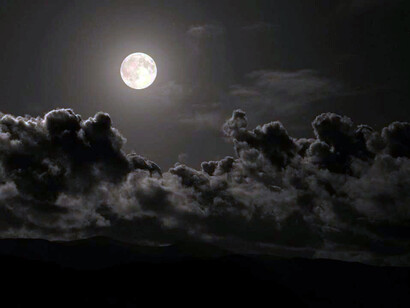 Un cielo buio e tempestoso