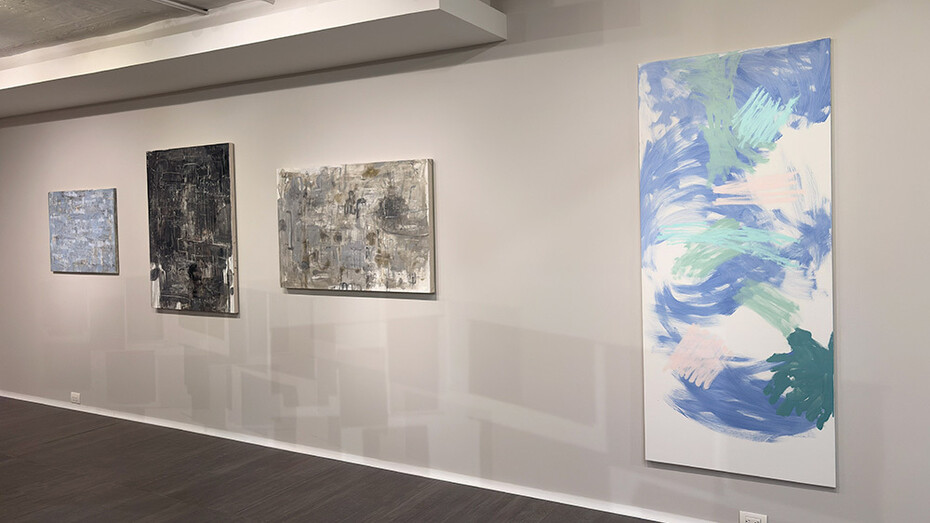 Various artists, Evanescente, exhibition view. Courtesy of La Balsa Gallery