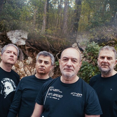 I Wish sono una band progressive rock italiana nata nel 1992 con l'obiettivo di raccontare storie attraverso il formato del concept album, concependo il progressive non solo come uno stile musicale ma come un linguaggio narrativo