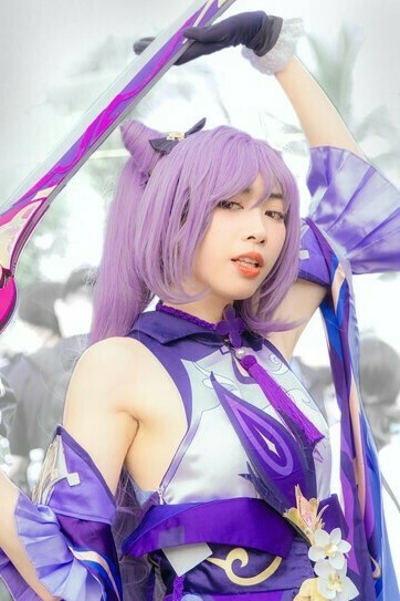 O formato possui fãs leais por todo o mundo, que têm uma apreciação tão grande pela arte que formam grandes comunidades de admiradores, conhecidos como otakus, e até mesmo fazem eventos onde comparecem fantasiados como seus personagens favoritos, conhecidos como cosplays. Mas qual é a razão para tamanha popularidade? O que os quadrinhos japoneses têm de tão interessante?