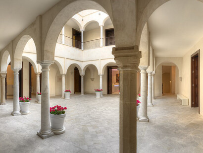 Patio interior del Palacio de Villalón, sede del Museo Carmen Thyssen Málaga