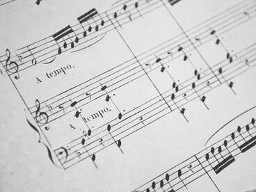 Per avvicinare nuove generazioni alla musica da camera, la GOG organizza laboratori per bambini e attività nelle scuole, puntando sull’educazione all’ascolto e sul coinvolgimento delle famiglie