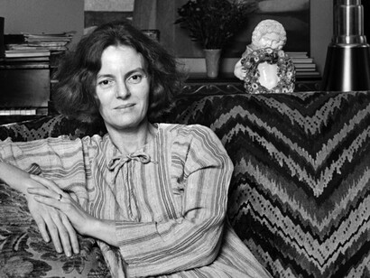 Portrait of Denise Scott Brown in her youth. Courtesy of Museo de Bellas Artes de Bilbao 